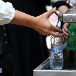 عوارض نوشیدن آب سرد در روزهای گرم