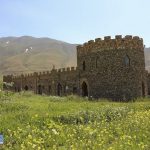 ساختمان اکو کمپ درنا