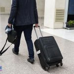 مسافر فرودگاه