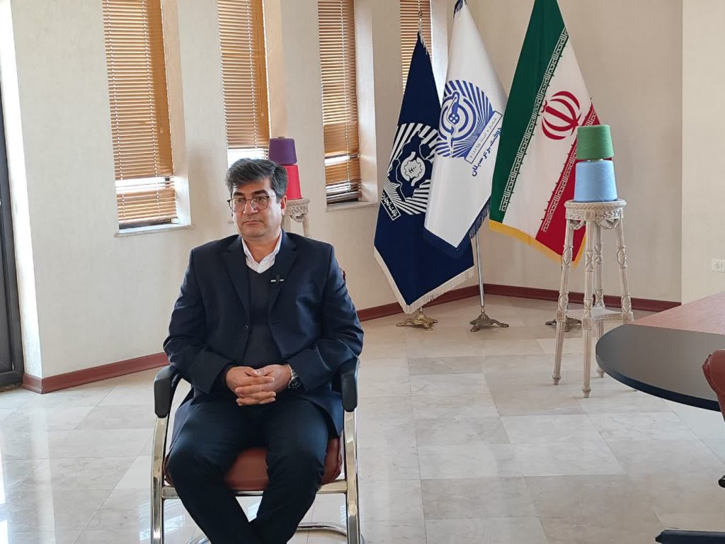 اکبر خدامی